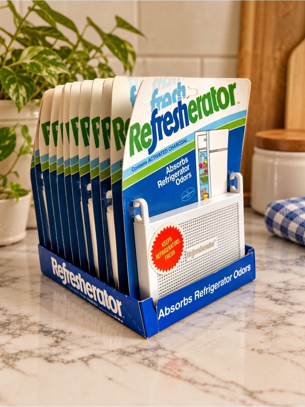 Vintage Fresh Refresherator Refrigerator Odor Absorber Charcoal 12 Pack Display